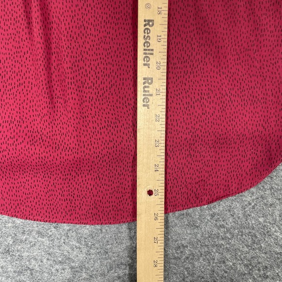 Loft Top Womens Extra Small XS Purple AOP Henley Sleeveless Lightweight Casual - Picture 11 of 11